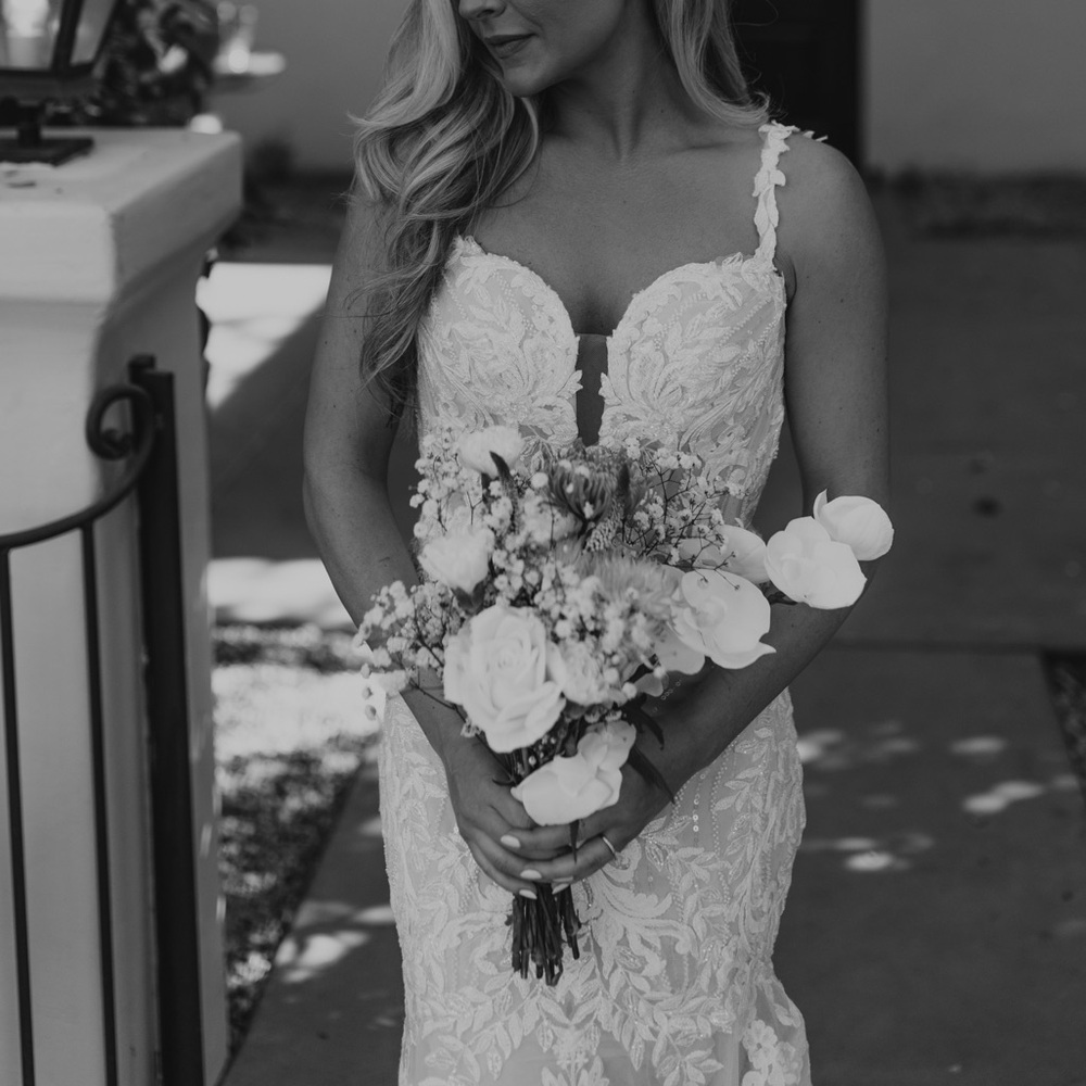 Martina Liana Wedding Dress - Picture 4 of 10